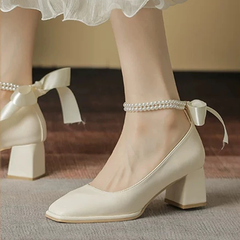 Элегантные туфли-лодочки Lucyever с ремешком и жемчугом, женские весенние туфли мэри джейн с бантом и квадратным носком, женские туфли на высоко...
Элегантные туфли-лодочки Lucyever с ремешком и жемчугом, женские весенние туфли мэри джейн с бантом и квадратным носком, женские туфли на высоко...