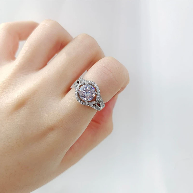 Elegant Round Crystal Cross Intertwine Copper Ring Micro Paved Rhinestone Zircon for Women Party Wedding Cocktail Jewelry
Elegant Round Crystal Cross Intertwine Copper Ring Micro Paved Rhinestone Zircon for Women Party Wedding Cocktail Jewelry
