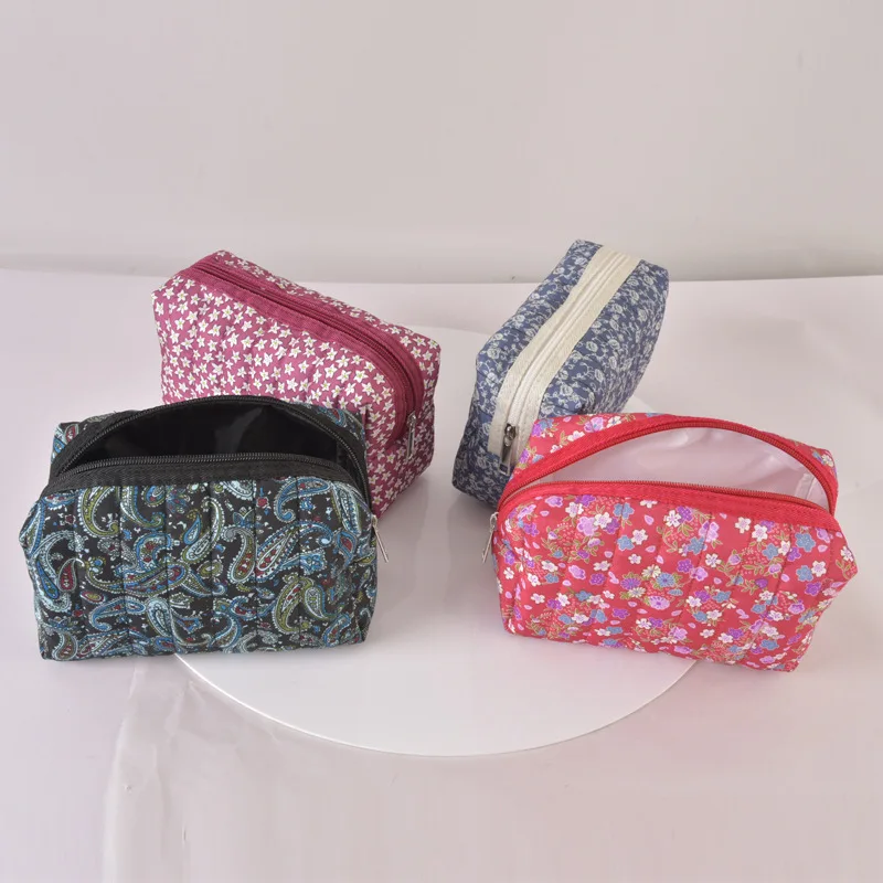 Cotton Quilted Cosmetic Bag for Women Floral Travel Toiletry Storage Bag Portable Ladies Wash Pouch Travel Makeup Organizer Case
Cotton Quilted Cosmetic Bag for Women Floral Travel Toiletry Storage Bag Portable Ladies Wash Pouch Travel Makeup Organizer Case