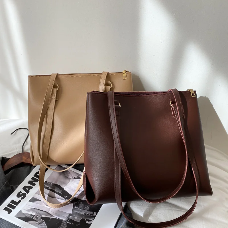 Large-capacity Women's Bags 2023 Fashion Simple Shoulder Bag Foreign Style Casual All-match Tote Bag Luxury Bags Dropshipping
Large-capacity Women's Bags 2023 Fashion Simple Shoulder Bag Foreign Style Casual All-match Tote Bag Luxury Bags Dropshipping