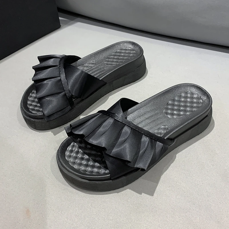 High Quality Summer Women's Shoes Ruffled Beef Tendon Sole Comfortable and Soft Female Beach Shoes Fashion Luxury Ladies Sandals
High Quality Summer Women's Shoes Ruffled Beef Tendon Sole Comfortable and Soft Female Beach Shoes Fashion Luxury Ladies Sandals