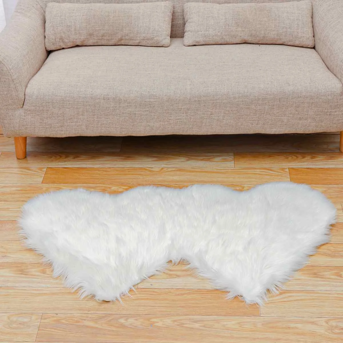 23.62X47.24" Pelt Artificial Wool Rugs Double Heart Shape Fur Sofa Cover Mats Living Room Floor Shaggy Carpet Home Bedroom Decor
23.62X47.24" Pelt Artificial Wool Rugs Double Heart Shape Fur Sofa Cover Mats Living Room Floor Shaggy Carpet Home Bedroom Decor