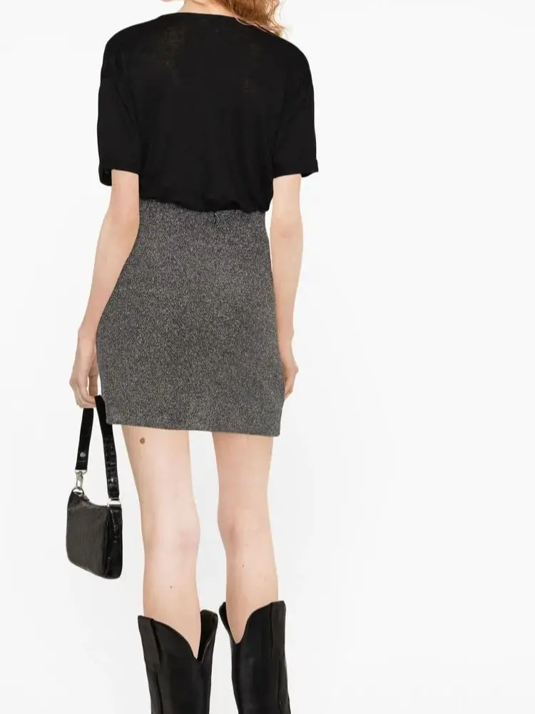 Women Letter Sequin Print Short Sleeve T-Shirt 2023 Early Spring New Ladies Basic Straight Casual All-Match Pullover Female Tops
Women Letter Sequin Print Short Sleeve T-Shirt 2023 Early Spring New Ladies Basic Straight Casual All-Match Pullover Female Tops