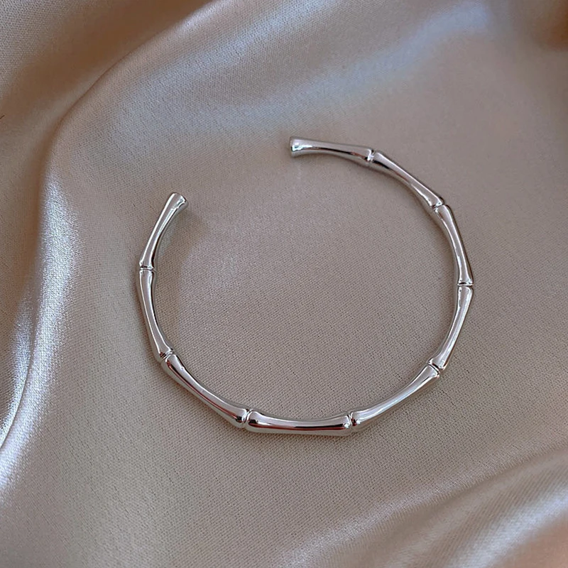Classic Stainless Steel Bamboo Joint Bracelet Bangle for Women Men Fashion Gothic Couple Party Friend Jewelry Gifts with Box
Classic Stainless Steel Bamboo Joint Bracelet Bangle for Women Men Fashion Gothic Couple Party Friend Jewelry Gifts with Box