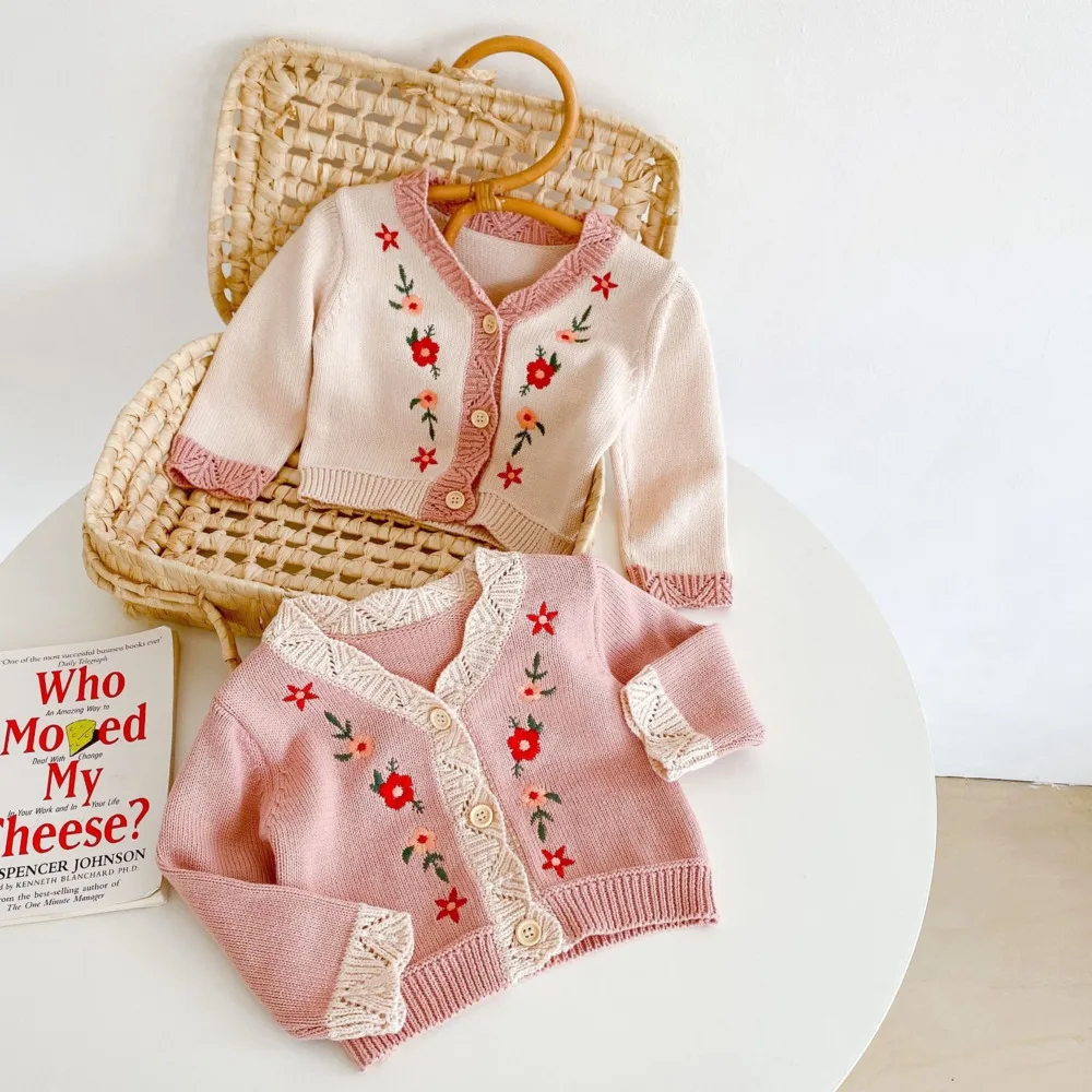 2021 Autumn And Winter Versatile Infant Girl Baby Coat Flower Embroidered Knitted Sweater Cardigan Long Sleeved Top Pink Jacket
2021 Autumn And Winter Versatile Infant Girl Baby Coat Flower Embroidered Knitted Sweater Cardigan Long Sleeved Top Pink Jacket