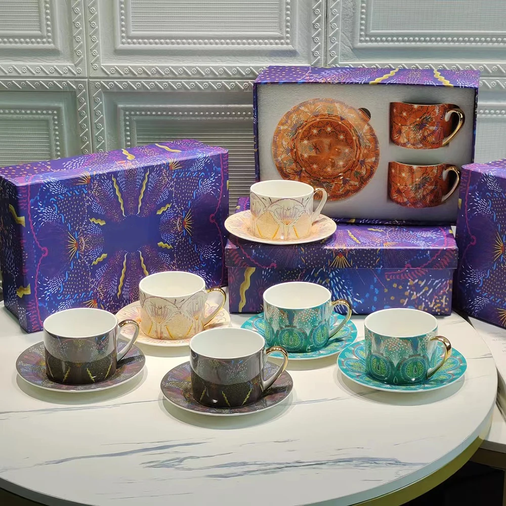 Drop Ship Retro Coffee Cup Tea Cups and Saucer Sets Bone China Mugs Coffee Cups Wedding Decoration Ceramic Coffeeware
Drop Ship Retro Coffee Cup Tea Cups and Saucer Sets Bone China Mugs Coffee Cups Wedding Decoration Ceramic Coffeeware