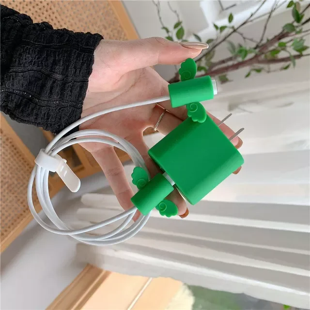 2022NEW Charging Cable Protector Cover for Iphone Charger Plug Charging Data Line Cable Protection Cute Usb Cable Bites Protecto
2022NEW Charging Cable Protector Cover for Iphone Charger Plug Charging Data Line Cable Protection Cute Usb Cable Bites Protecto