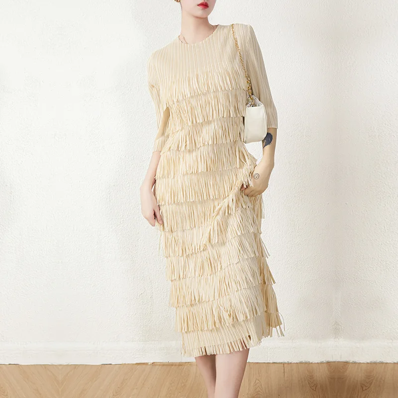 Autumn Women Loose Pullover Dress Elegant Slim O-Neck Solid Color Tassel Dresses Wedding Party Winter Clothes New Arrivals
Autumn Women Loose Pullover Dress Elegant Slim O-Neck Solid Color Tassel Dresses Wedding Party Winter Clothes New Arrivals