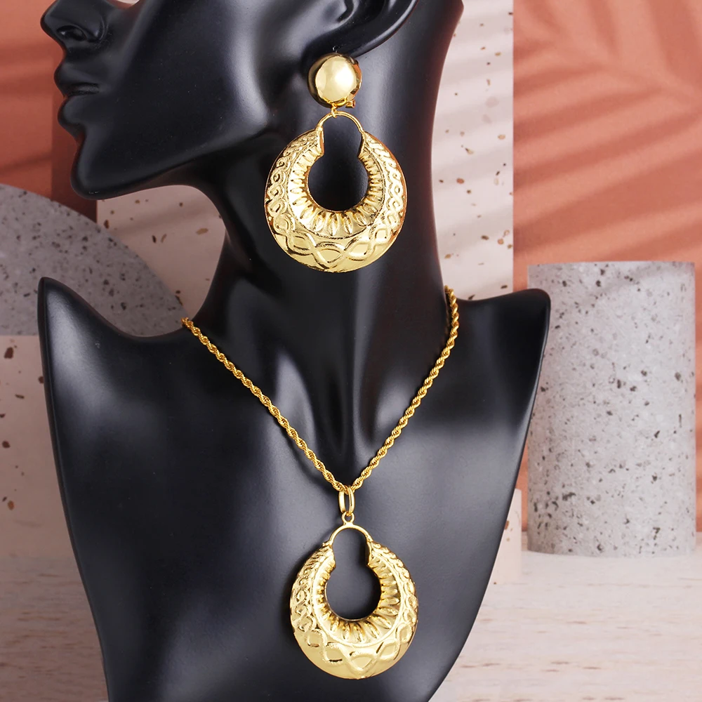 African Jewelry Set for Women Fashion Dubai Wedding Earrings Pendant Necklace For Bridal Nigerian Accessories Gifts
African Jewelry Set for Women Fashion Dubai Wedding Earrings Pendant Necklace For Bridal Nigerian Accessories Gifts