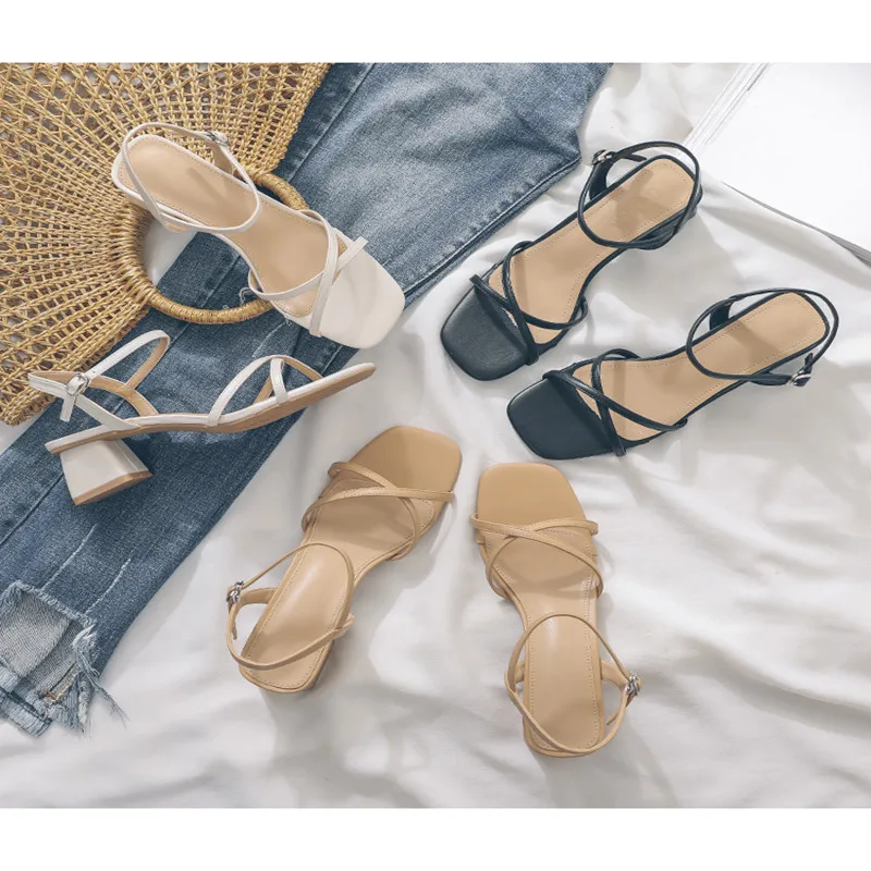 Sandals Women's 2022 New Summer Open-toe Fashion Middle-heeled Outer Wear Thick-heeled Roman High-heeled Shoes Women
Sandals Women's 2022 New Summer Open-toe Fashion Middle-heeled Outer Wear Thick-heeled Roman High-heeled Shoes Women