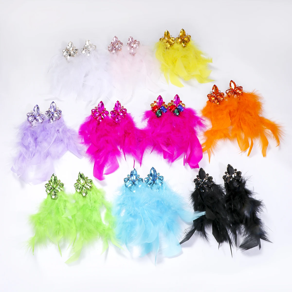JURAN Bohemian Colorful Plush Tassel Feather Earrings For Women Exaggerate Big Crystal Earrings Statement Jewelry Wholesale
JURAN Bohemian Colorful Plush Tassel Feather Earrings For Women Exaggerate Big Crystal Earrings Statement Jewelry Wholesale
