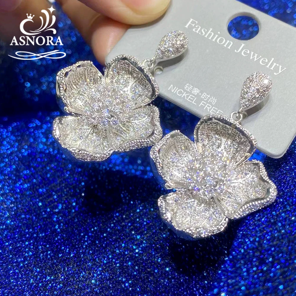 ASNORA -Fashion Micromounting Cubic Zirconia Rose Floral Pendant Earring For Women Wedding Engagement Jewelry Accessories 00092
ASNORA -Fashion Micromounting Cubic Zirconia Rose Floral Pendant Earring For Women Wedding Engagement Jewelry Accessories 00092