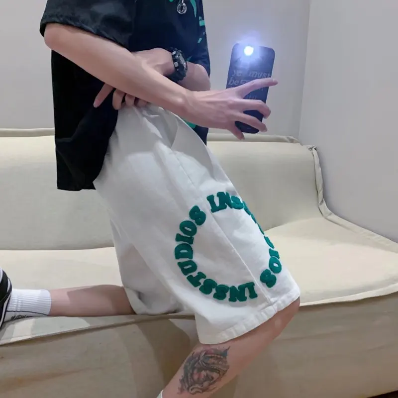 Summer shorts men's Korean version of the trend casual loose five-point pants Hong Kong fashion brand high street pants
Summer shorts men's Korean version of the trend casual loose five-point pants Hong Kong fashion brand high street pants