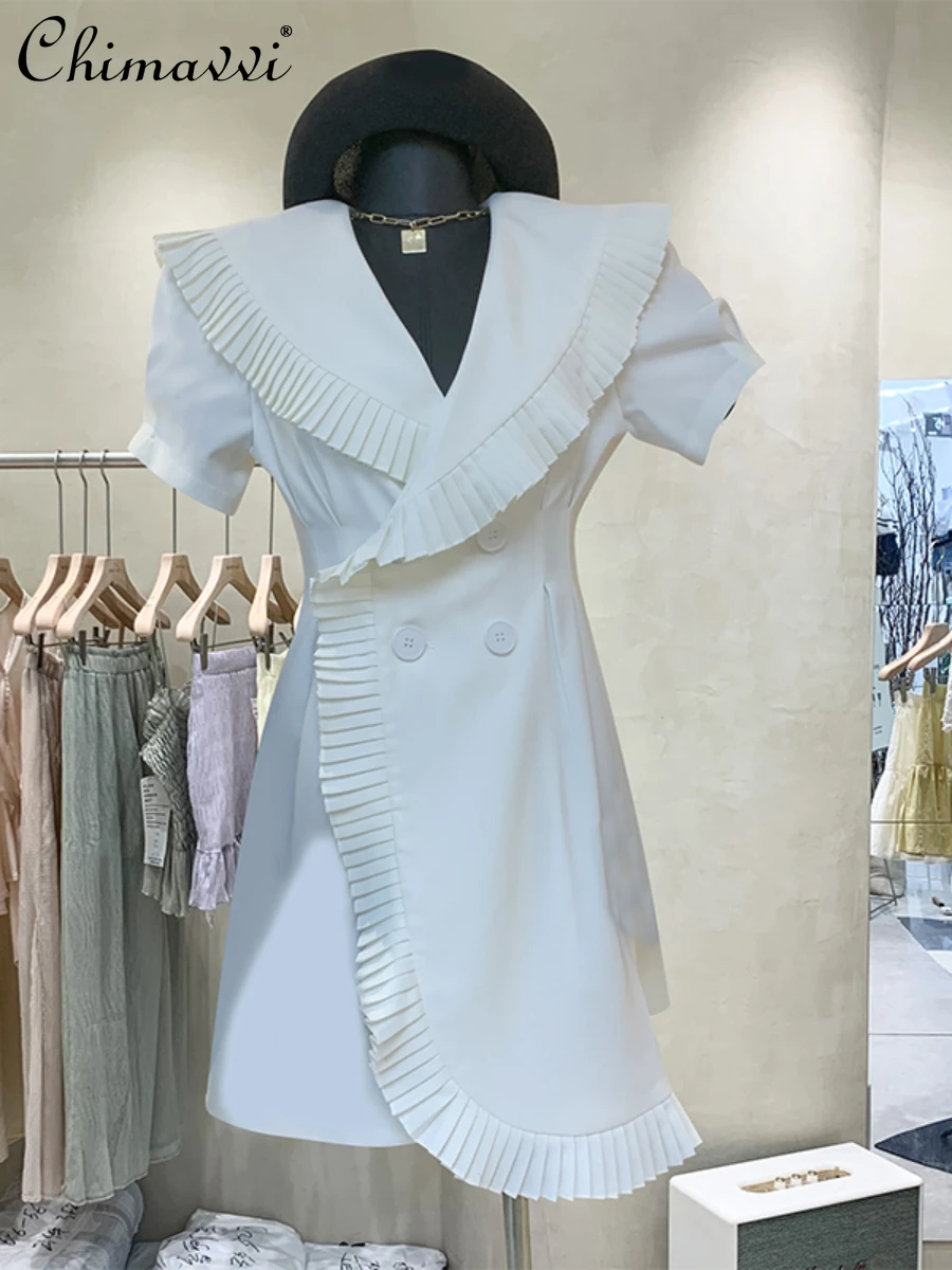 2022 Summer Female Fashion Elegant Hepburn Style Large Lapel Short Sleeve Dress Women Simple Slimming Mid-Length Pleated Dress
2022 Summer Female Fashion Elegant Hepburn Style Large Lapel Short Sleeve Dress Women Simple Slimming Mid-Length Pleated Dress