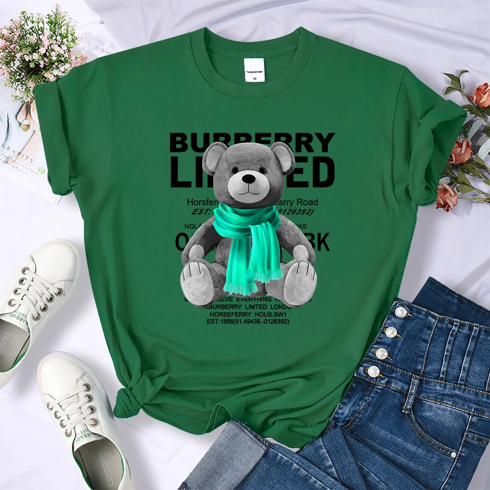 Женская футболка с зеленым шарфом Kawaii Bear, летняя Удобная футболка, уличный Топ в стиле хип-хоп с коротким рукавом, дышащий крутой кроп-топ
Женская футболка с зеленым шарфом Kawaii Bear, летняя Удобная футболка, уличный Топ в стиле хип-хоп с коротким рукавом, дышащий крутой кроп-топ