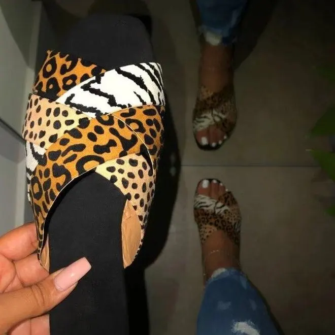 Сандалии женские с леопардовым принтом, Нескользящие босоножки на плоской подошве, открытый носок, модные элегантные пляжные уличные тапоч...
Сандалии женские с леопардовым принтом, Нескользящие босоножки на плоской подошве, открытый носок, модные элегантные пляжные уличные тапоч...