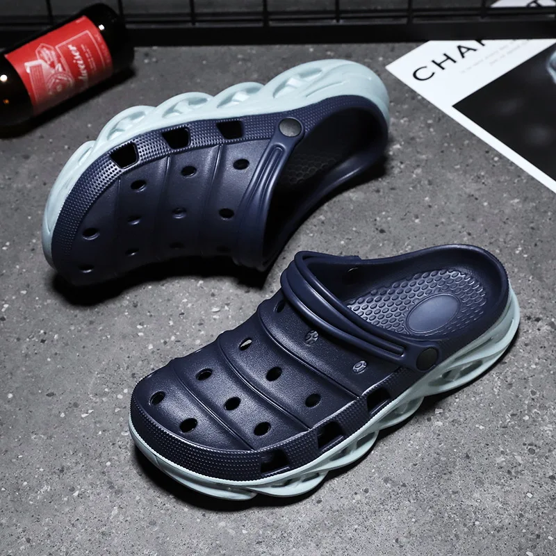 man sandals shoes men's slippers summer outdoor beach garden home non slip thick sole shoe 
man sandals shoes men's slippers summer outdoor beach garden home non slip thick sole shoe