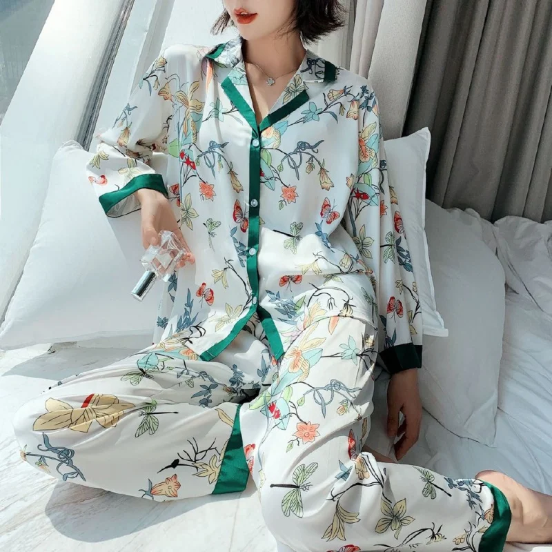 Ice Silk Women Pajamas Women Long Sleeve Trousers Twinset Printing Fashion Sleepwear
Ice Silk Women Pajamas Women Long Sleeve Trousers Twinset Printing Fashion Sleepwear
