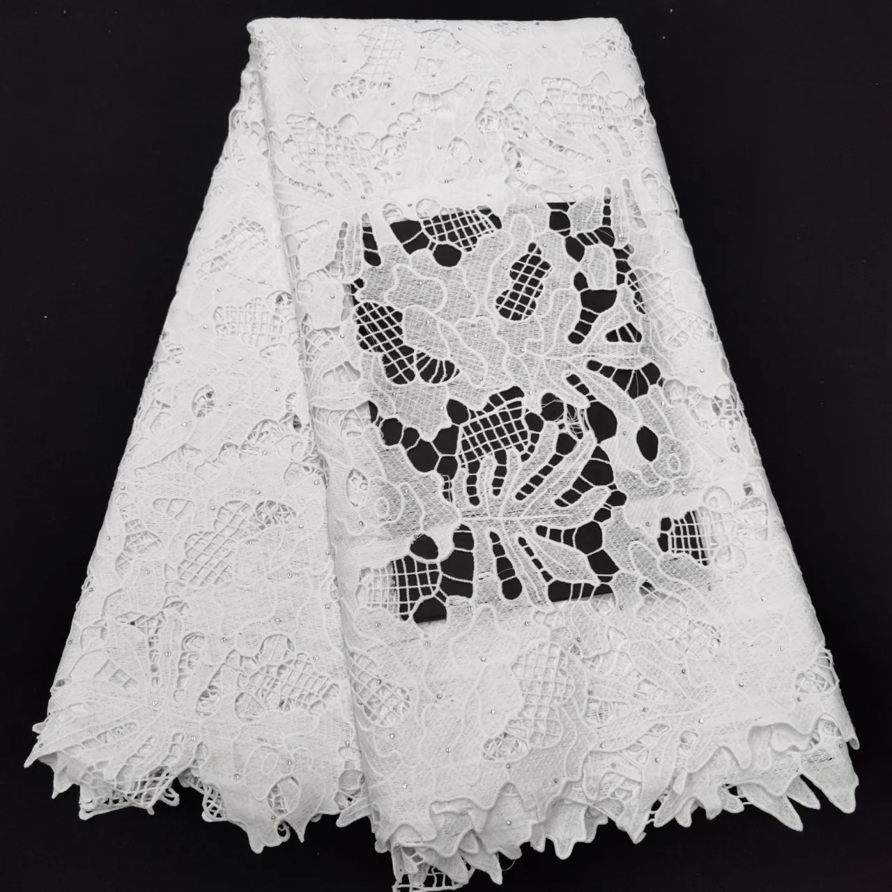 Pure white Hot Sale African Cord Lace Fabric High Quality Water Soluble Nigerian Guipure Cord Lace For Wedding QXV1-5
Pure white Hot Sale African Cord Lace Fabric High Quality Water Soluble Nigerian Guipure Cord Lace For Wedding QXV1-5