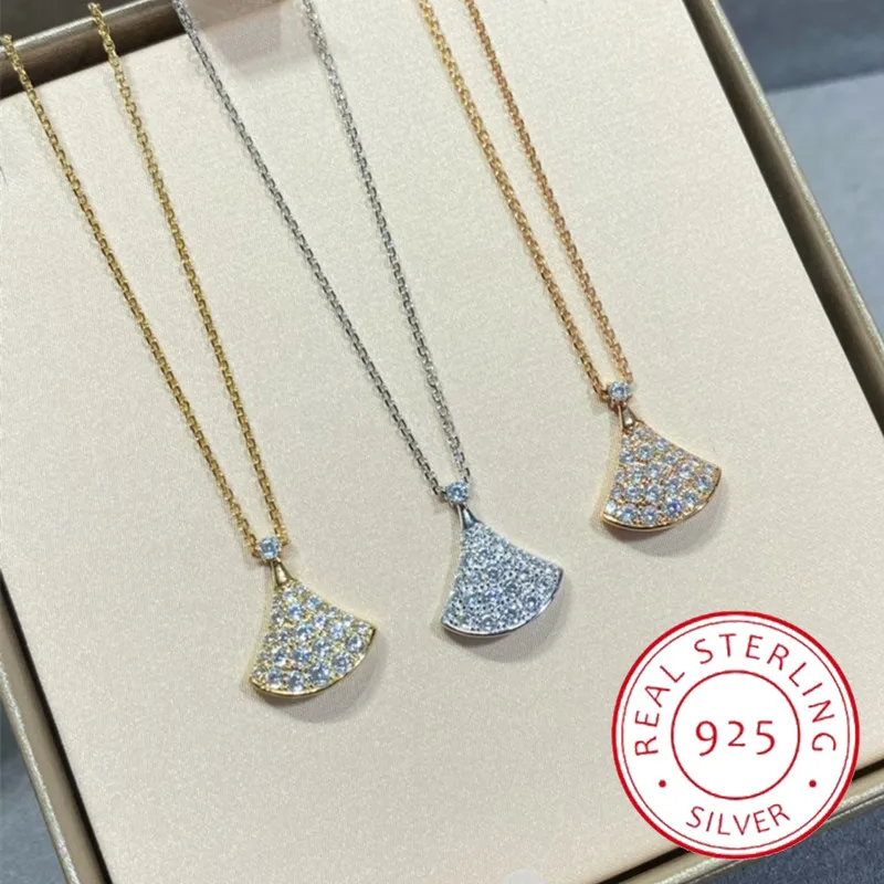925 sterling silver inlaid zircon small skirt pendant necklace lady elegant fashion brand senior jewelry anniversary gift
925 sterling silver inlaid zircon small skirt pendant necklace lady elegant fashion brand senior jewelry anniversary gift