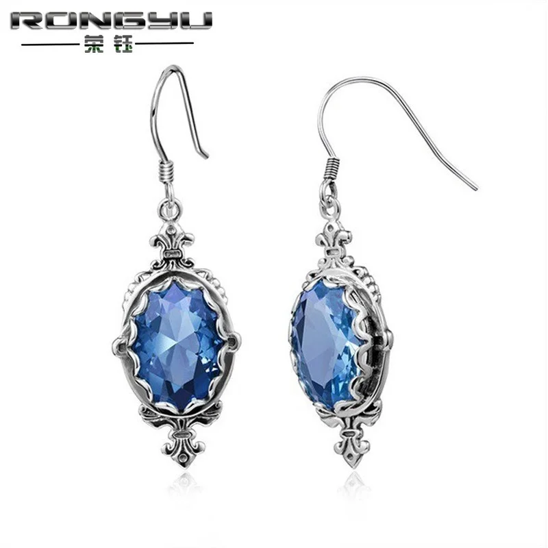 Antique Platinum Plated Inlaid Topaz Sea Blue Zirconium Earrings Fashion Creative Thai Silver Olive Green Pendant Earrings
Antique Platinum Plated Inlaid Topaz Sea Blue Zirconium Earrings Fashion Creative Thai Silver Olive Green Pendant Earrings