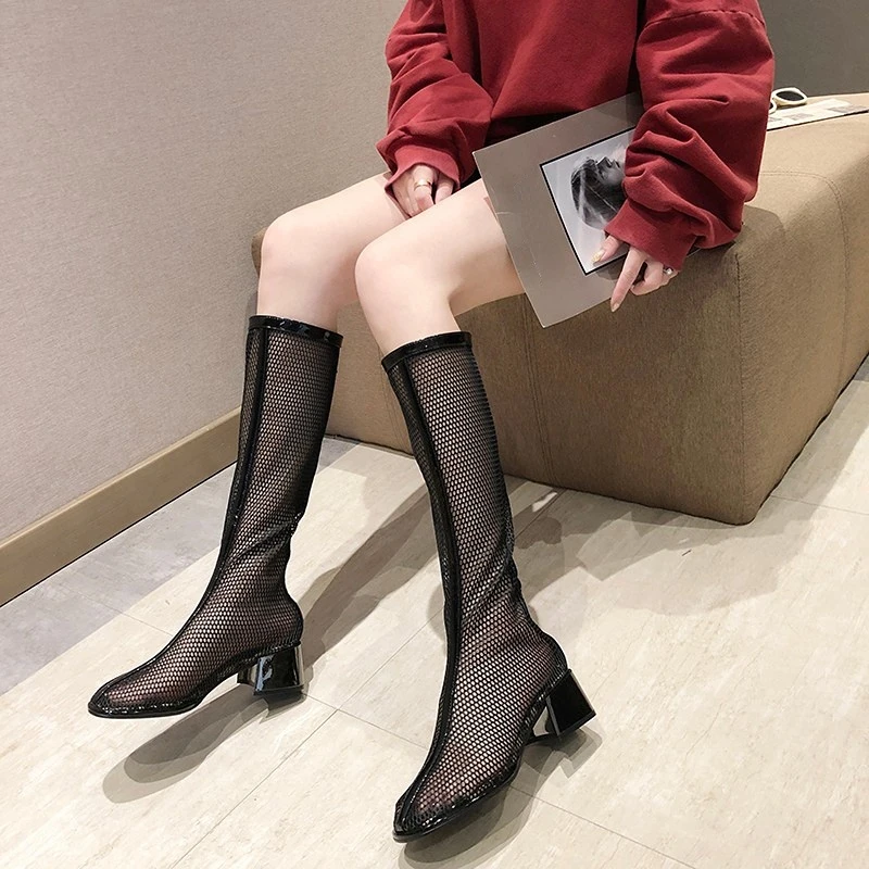 Женские ботинки с вырезами, летняя новая обувь-гладиаторы на молнии, сетчатые дышащие ботинки на среднем каблуке, женские ботинки на массив...
Женские ботинки с вырезами, летняя новая обувь-гладиаторы на молнии, сетчатые дышащие ботинки на среднем каблуке, женские ботинки на массив...