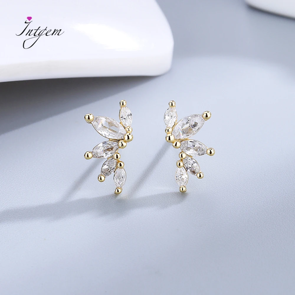 925 Sterling Silver Simple Flowers Lotus Stud Earrings Women Light Luxury Fasion Wedding Jewelry Gift
925 Sterling Silver Simple Flowers Lotus Stud Earrings Women Light Luxury Fasion Wedding Jewelry Gift