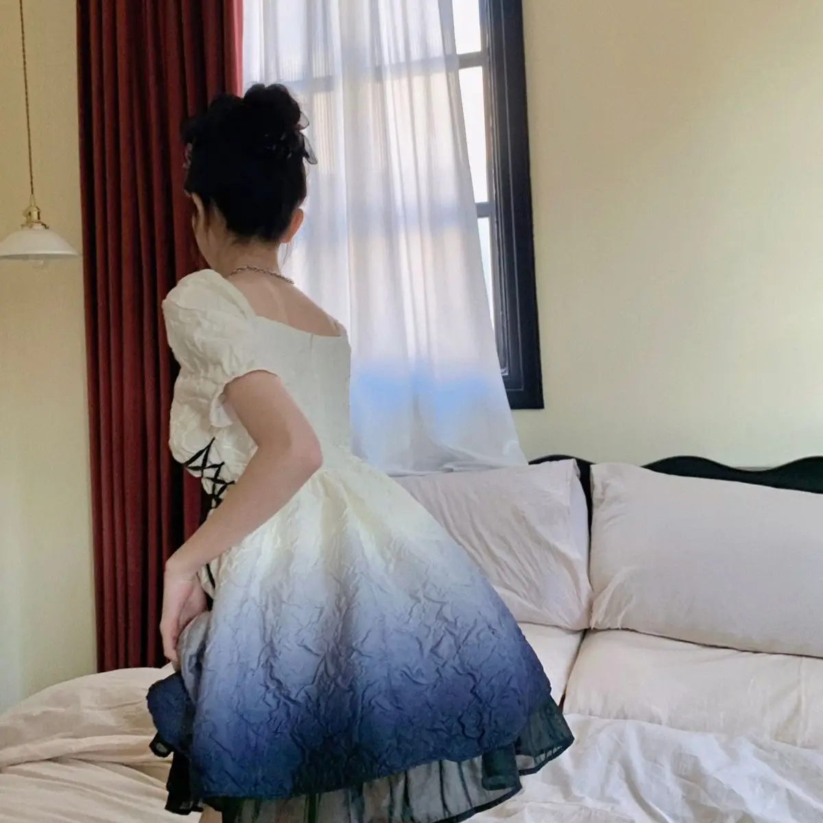 Gradient Princess Dress Women's Summer Slightly Fat New French First Love A-line High Waist Short Skirt INS
Gradient Princess Dress Women's Summer Slightly Fat New French First Love A-line High Waist Short Skirt INS