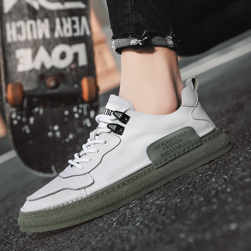 White Men's Vulcanized Shoes Flat Shoes New Trend Men's Shoes Summer Breathable Walking Shoes Fashion All-match Men's Flat Shoes
White Men's Vulcanized Shoes Flat Shoes New Trend Men's Shoes Summer Breathable Walking Shoes Fashion All-match Men's Flat Shoes