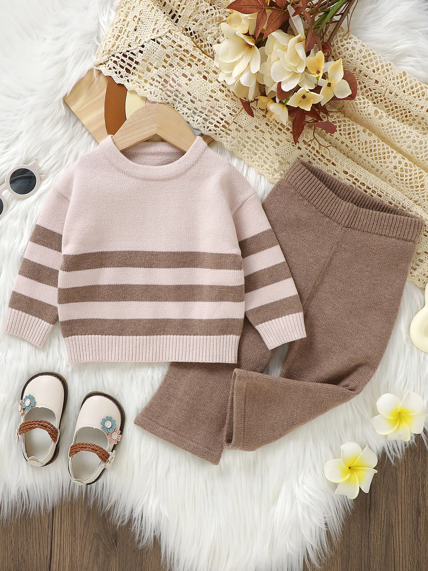Baby Girl Knit Winter Clothes Color Block Long Sleeve Sweater Dress Leggings Set Casual 2 Pcs Outfit
Baby Girl Knit Winter Clothes Color Block Long Sleeve Sweater Dress Leggings Set Casual 2 Pcs Outfit