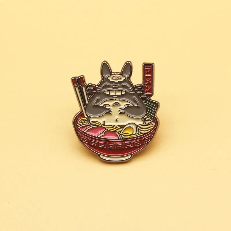

XM-funny Japanese cute anime My Neighbor Totoro cartoon brooch alloy enamel metal badge with pin collar pin anime accessories