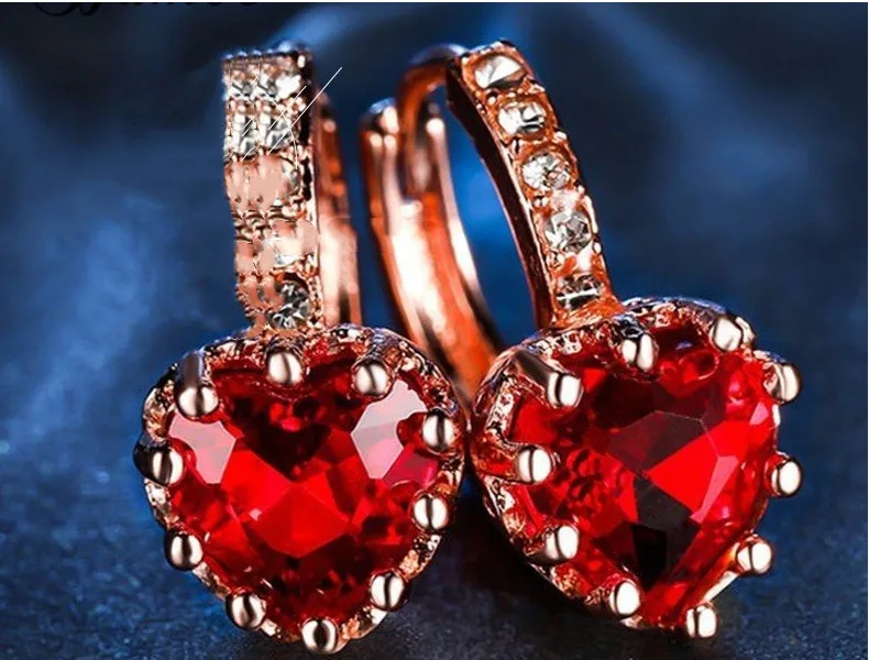 Milan girl simple heart-shaped earrings women new Korean fashion style niche love high-end copper inlaid zircon earrings
Milan girl simple heart-shaped earrings women new Korean fashion style niche love high-end copper inlaid zircon earrings