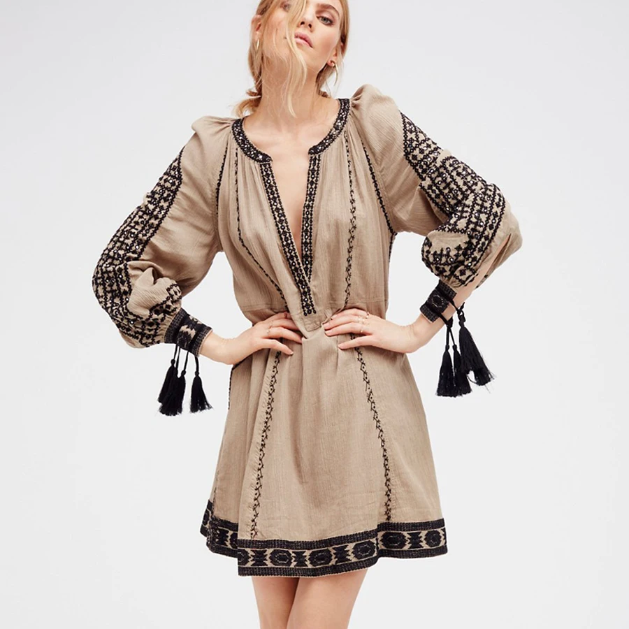 TEELYNN Long Sleeve Mini Dress Women Tunic 2022 Khaki Ethnic Floral Embroidery Vintage Dress Vestido Boho Loose Cover Up Robe
TEELYNN Long Sleeve Mini Dress Women Tunic 2022 Khaki Ethnic Floral Embroidery Vintage Dress Vestido Boho Loose Cover Up Robe