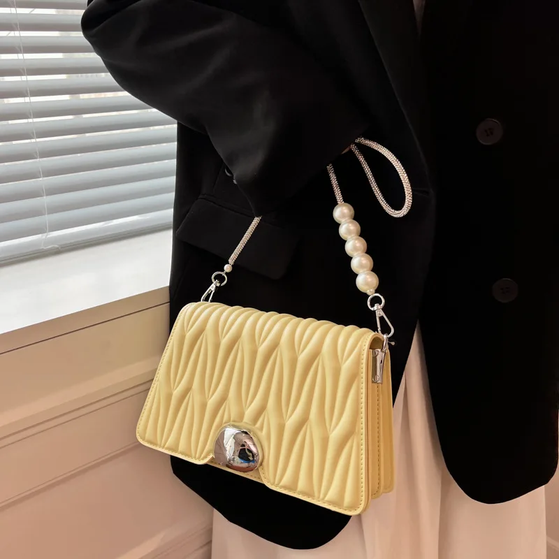 Exquisite Beaded Chain Women Bag 2022 New Daily Work Underarm Party Fashion Small Messenger Bag Female Luxury Designer Purses
Exquisite Beaded Chain Women Bag 2022 New Daily Work Underarm Party Fashion Small Messenger Bag Female Luxury Designer Purses