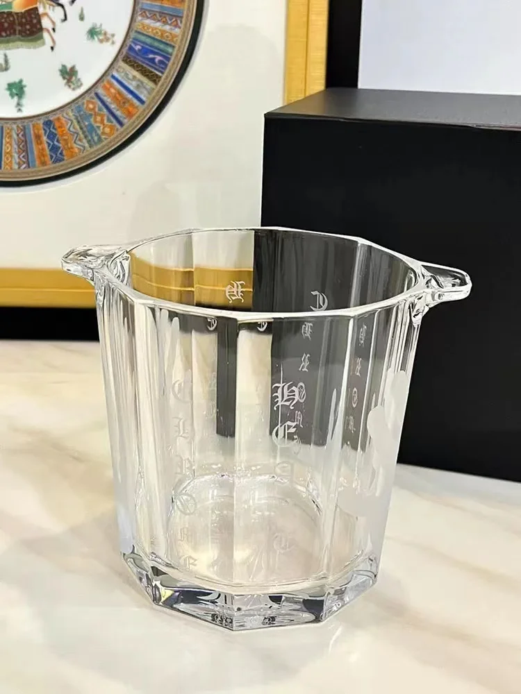 Cross carving K9 crystal glass household commercial transparent ice bucket ice cube bucket wine gift
Cross carving K9 crystal glass household commercial transparent ice bucket ice cube bucket wine gift