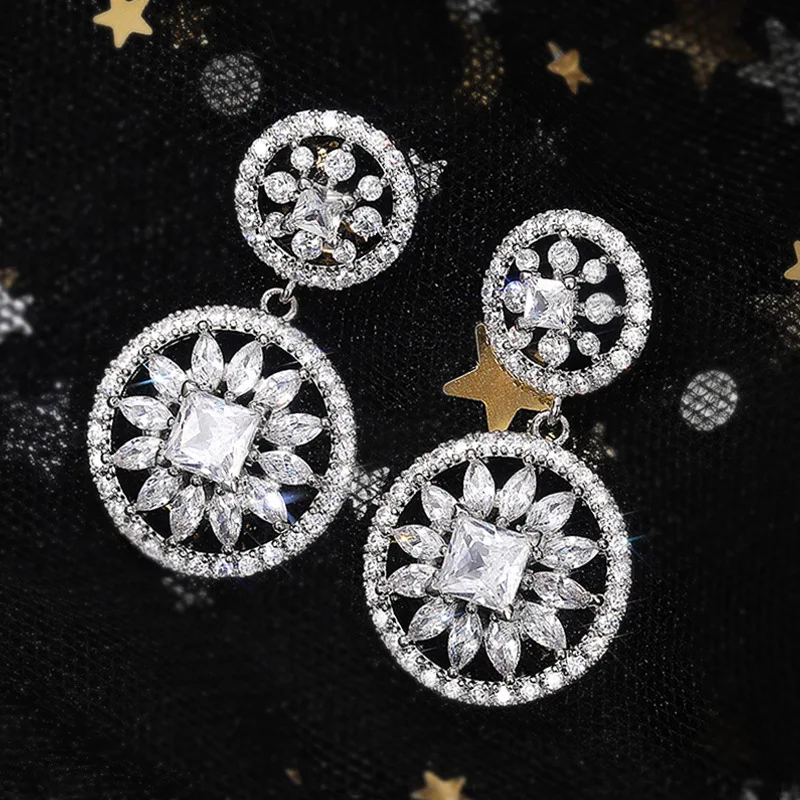 Luxury Fashion Temperament Long Fringed Cubic Zirconia Earrings for Women Birthday Gift Lady Fashion Jewelry Wholesale Drop Ship
Luxury Fashion Temperament Long Fringed Cubic Zirconia Earrings for Women Birthday Gift Lady Fashion Jewelry Wholesale Drop Ship