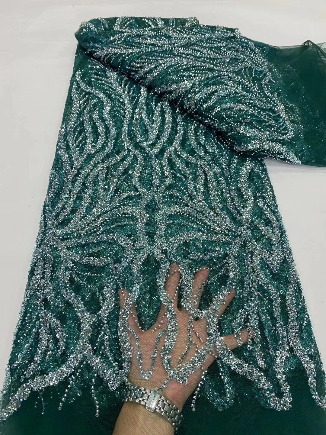 2023 High Quality African Nigerian Tulle Lace Fabric Sequins Embroidery Elegant French Guipure Wedding Party Dress Beaded 5Yards
2023 High Quality African Nigerian Tulle Lace Fabric Sequins Embroidery Elegant French Guipure Wedding Party Dress Beaded 5Yards
