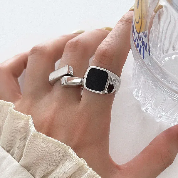 Elegant Punk Hip-hop Personality Geometric Square Black Resin Opening Rings For Women Men Gothic Fashion Jewelry Gift 2022
Elegant Punk Hip-hop Personality Geometric Square Black Resin Opening Rings For Women Men Gothic Fashion Jewelry Gift 2022