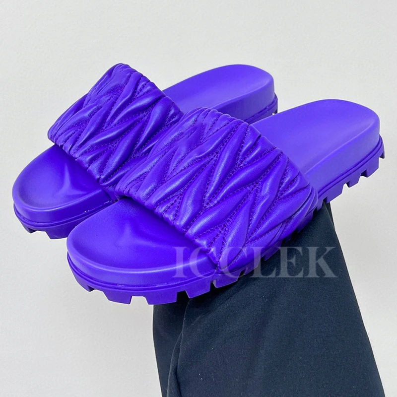 Slippers New Ladies 2023 Summer Pleated Upper Design Non-Slip Platform Sandals Full Of Three-Dimensional Feeling Female Slippers
Slippers New Ladies 2023 Summer Pleated Upper Design Non-Slip Platform Sandals Full Of Three-Dimensional Feeling Female Slippers