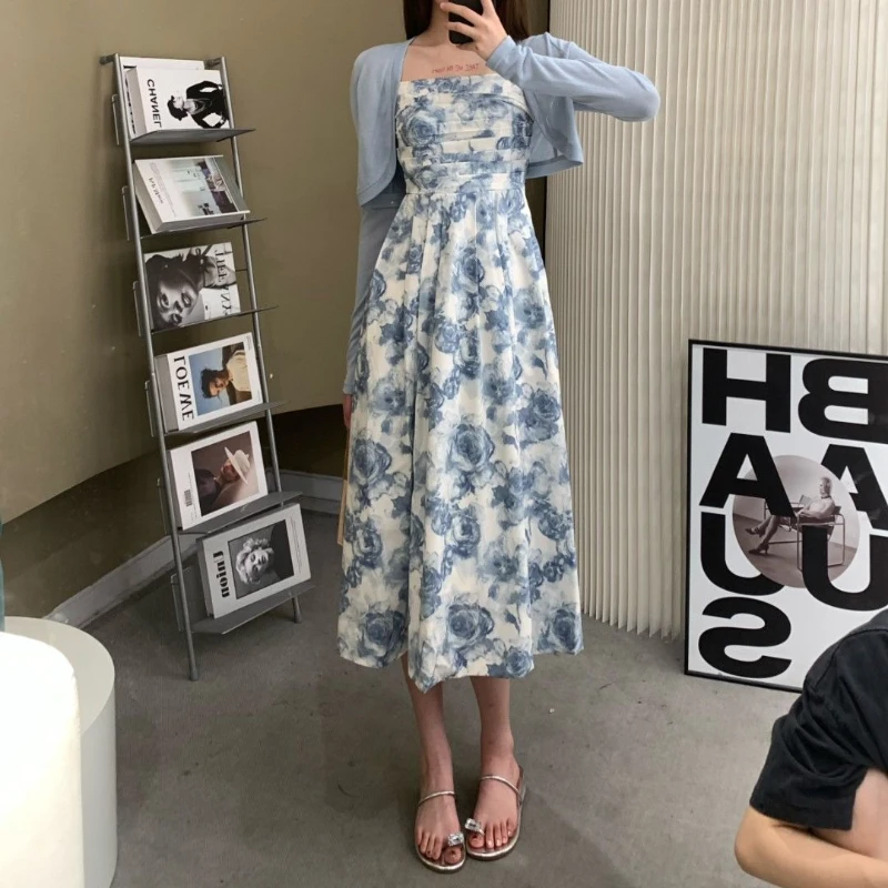 Women Summer Two Pieces Set Knitted Irregular Sunscreen Top and Floral Print Dress Suit Ladies Sleeveless Dresses Outfits G114
Women Summer Two Pieces Set Knitted Irregular Sunscreen Top and Floral Print Dress Suit Ladies Sleeveless Dresses Outfits G114