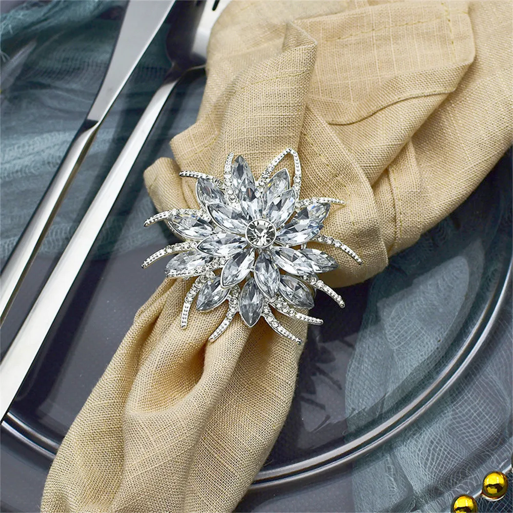 

1PCS Rhinestone Crystal Lotus Napkin Buckles Napkin Ring Luxury Metal Silver Towel Holders Christmas Wedding Banquet Table Decor