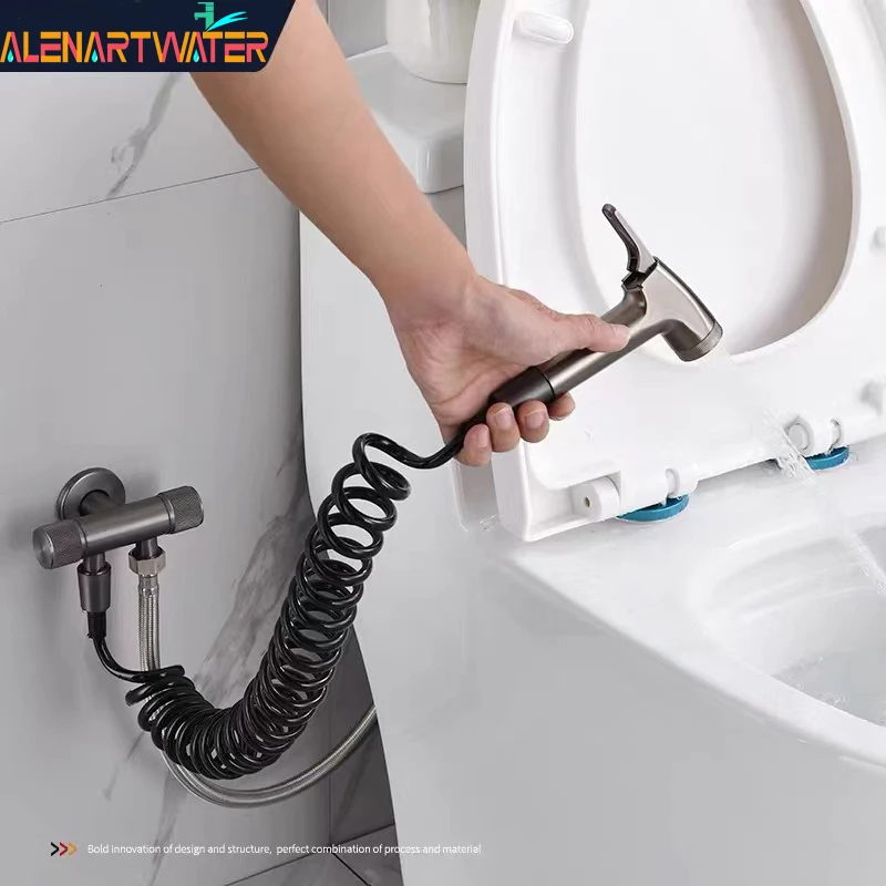 Ручной душ для биде, душ с насадкой, душевая головка, портативный латунный клапан, распылитель для биде в ванную комнату, держатель шланга
Ручной душ для биде, душ с насадкой, душевая головка, портативный латунный клапан, распылитель для биде в ванную комнату, держатель шланга