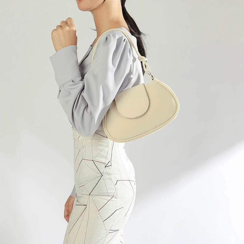 Leather bag women's head leather French light luxury women's bag 2022 new fashion Single Shoulder Messenger Bag
Leather bag women's head leather French light luxury women's bag 2022 new fashion Single Shoulder Messenger Bag