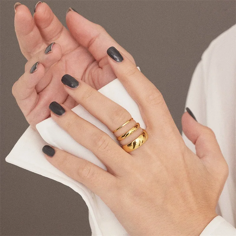GD Simple Women 316L Stainless Steel Plain Rings Minimalist Dainty Gold Plated Rings For Couples Jewelry Fashion Gift for Friend
GD Simple Women 316L Stainless Steel Plain Rings Minimalist Dainty Gold Plated Rings For Couples Jewelry Fashion Gift for Friend