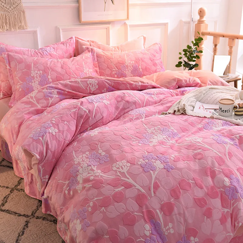 Winter Warm Carved Velvet Bedding Set 3/4 PC Quilt Cover Set Bedspreads Pillowcases Duvet Cover Bed Sheet Cover Home Textile
Winter Warm Carved Velvet Bedding Set 3/4 PC Quilt Cover Set Bedspreads Pillowcases Duvet Cover Bed Sheet Cover Home Textile