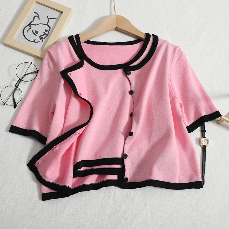 2022 Spring/Summer New Contrast Color Striped Short Sleeve Cardigan + Vest Sling Two-piece Knitted Top Ladies
2022 Spring/Summer New Contrast Color Striped Short Sleeve Cardigan + Vest Sling Two-piece Knitted Top Ladies