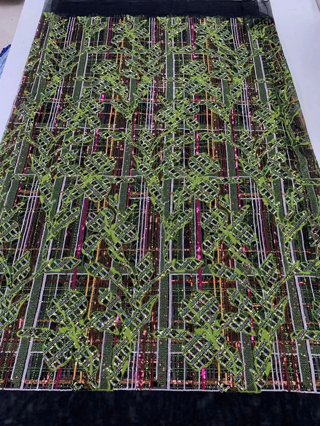 Нигерийская кружевная ткань 2023, высококачественный африканский тюль, кружевной материал на сетке, дизайнерские Блестящие Блестки, сделай сам, медь, низкая цена
Нигерийская кружевная ткань 2023, высококачественный африканский тюль, кружевной материал на сетке, дизайнерские Блестящие Блестки, сделай сам, медь, низкая цена