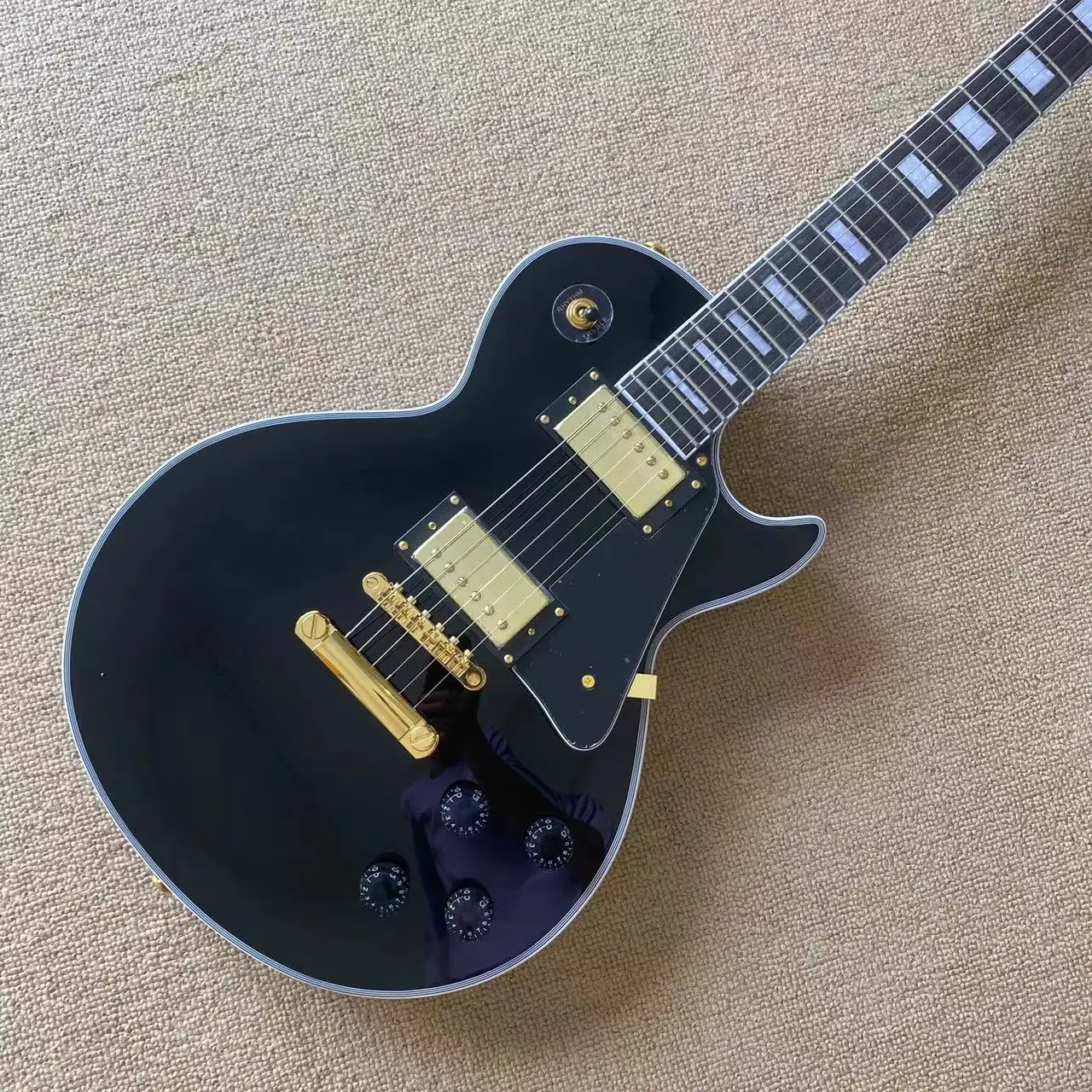 Custom Electric Guitar Black Color Gold Hardware Mahogany Body Rosewood Fingerboard Free Shipping
Custom Electric Guitar Black Color Gold Hardware Mahogany Body Rosewood Fingerboard Free Shipping