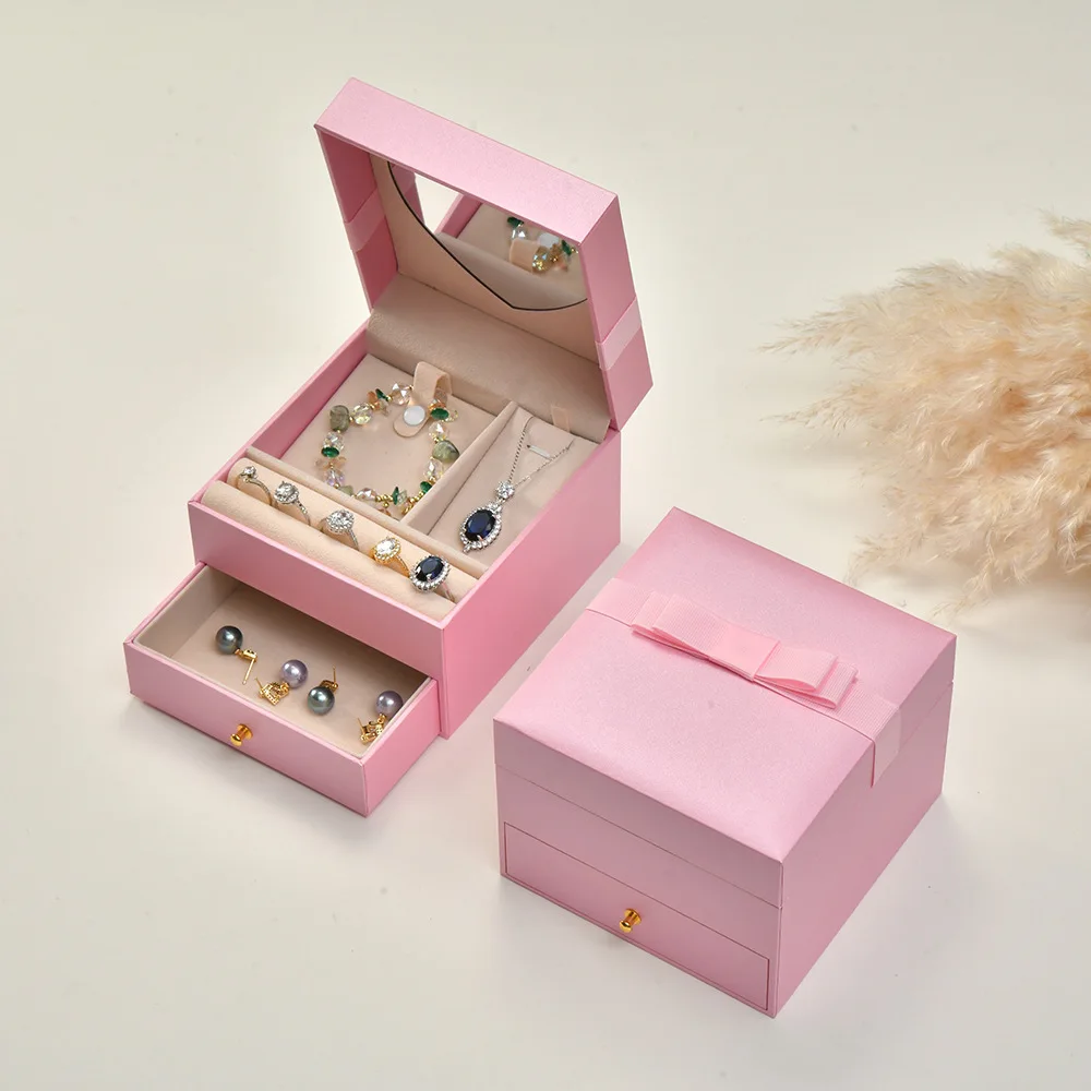 Модный высококачественный картонный органайзер для ювелирных изделий, упаковочная коробка, коробка для колец, серег, браслетов, ожерелий, Подарочная дорожная коробка для хранения
Модный высококачественный картонный органайзер для ювелирных изделий, упаковочная коробка, коробка для колец, серег, браслетов, ожерелий, Подарочная дорожная коробка для хранения