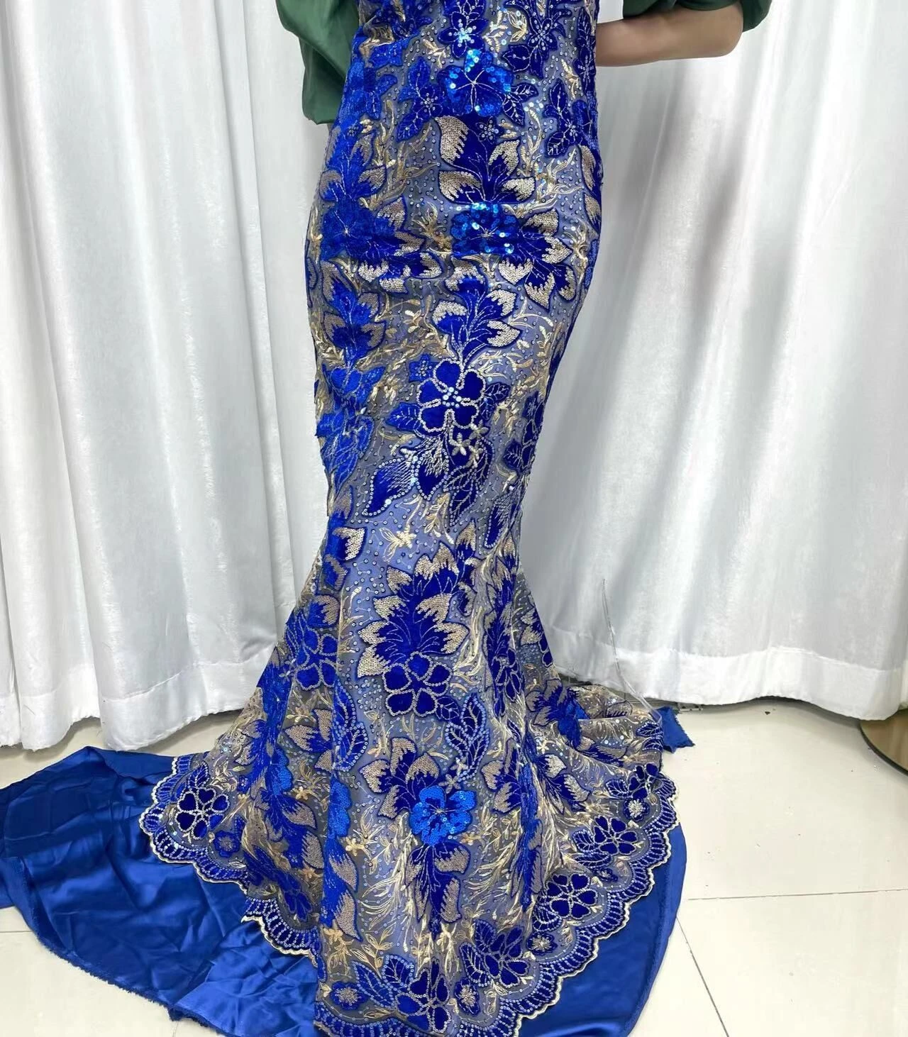 2023High Quality African Nigerian Tulle Lace Fabric Embroidery Party Dress Sequins French Guipure Fabric For Sewing Velvet 5Yard
2023High Quality African Nigerian Tulle Lace Fabric Embroidery Party Dress Sequins French Guipure Fabric For Sewing Velvet 5Yard